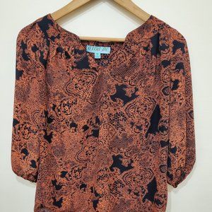 Francesca’s Alna Be Burnt Orange & Navy Blouse